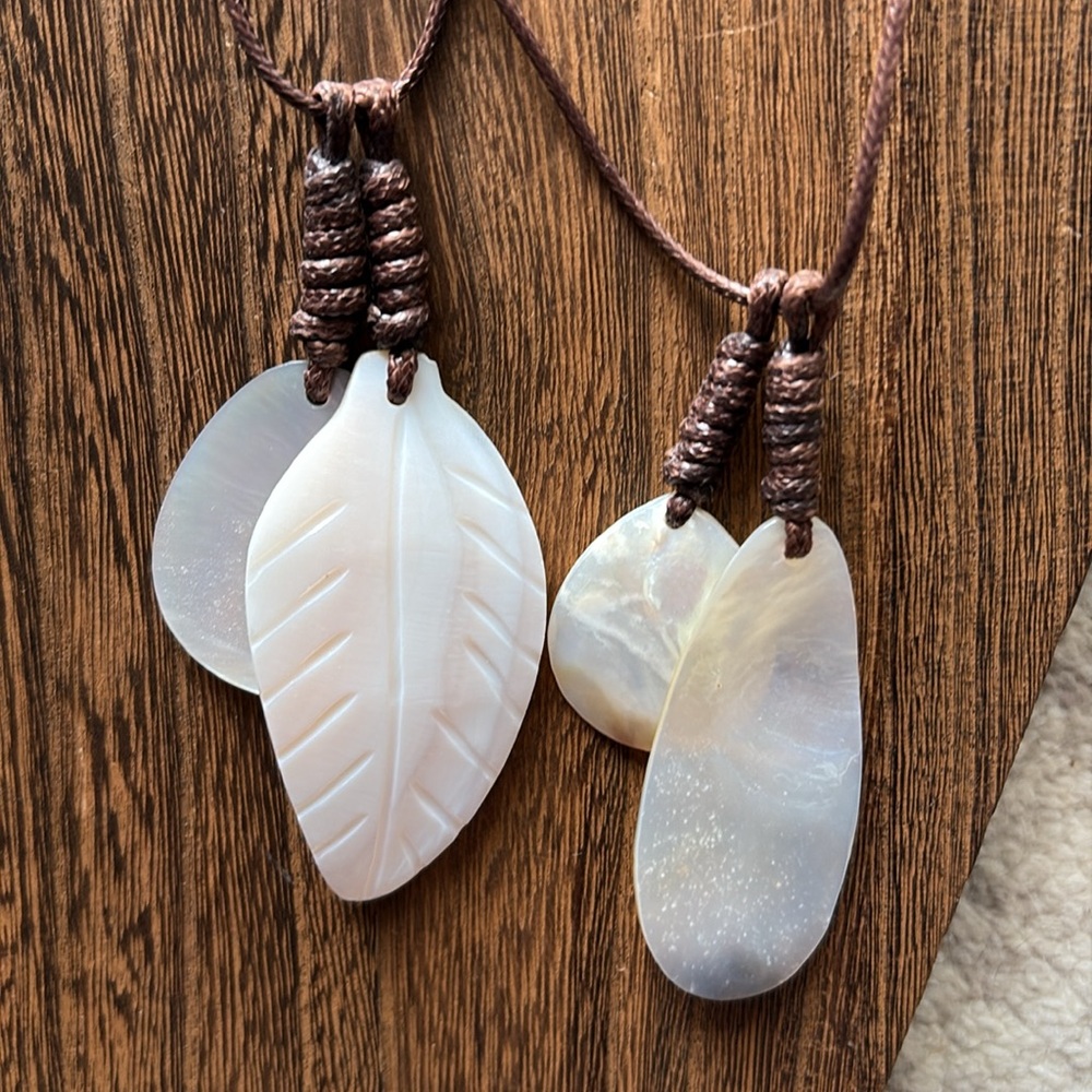 Three Strand "Shell" Adjustable Length Necklace - Picture 2 of 5